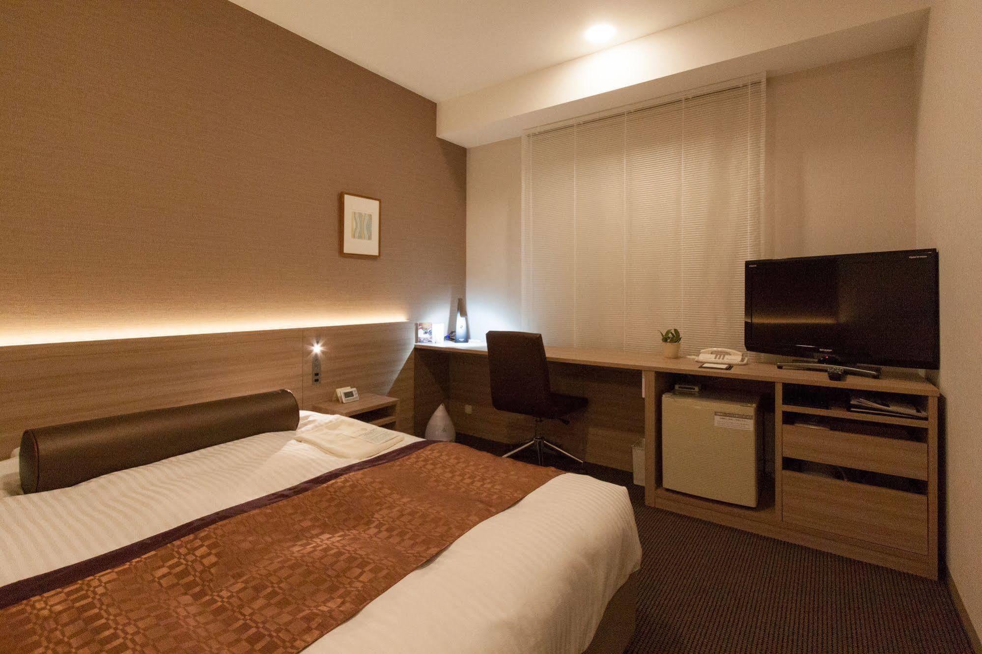 Ueda Tokyu REI Hotel Bagian luar foto