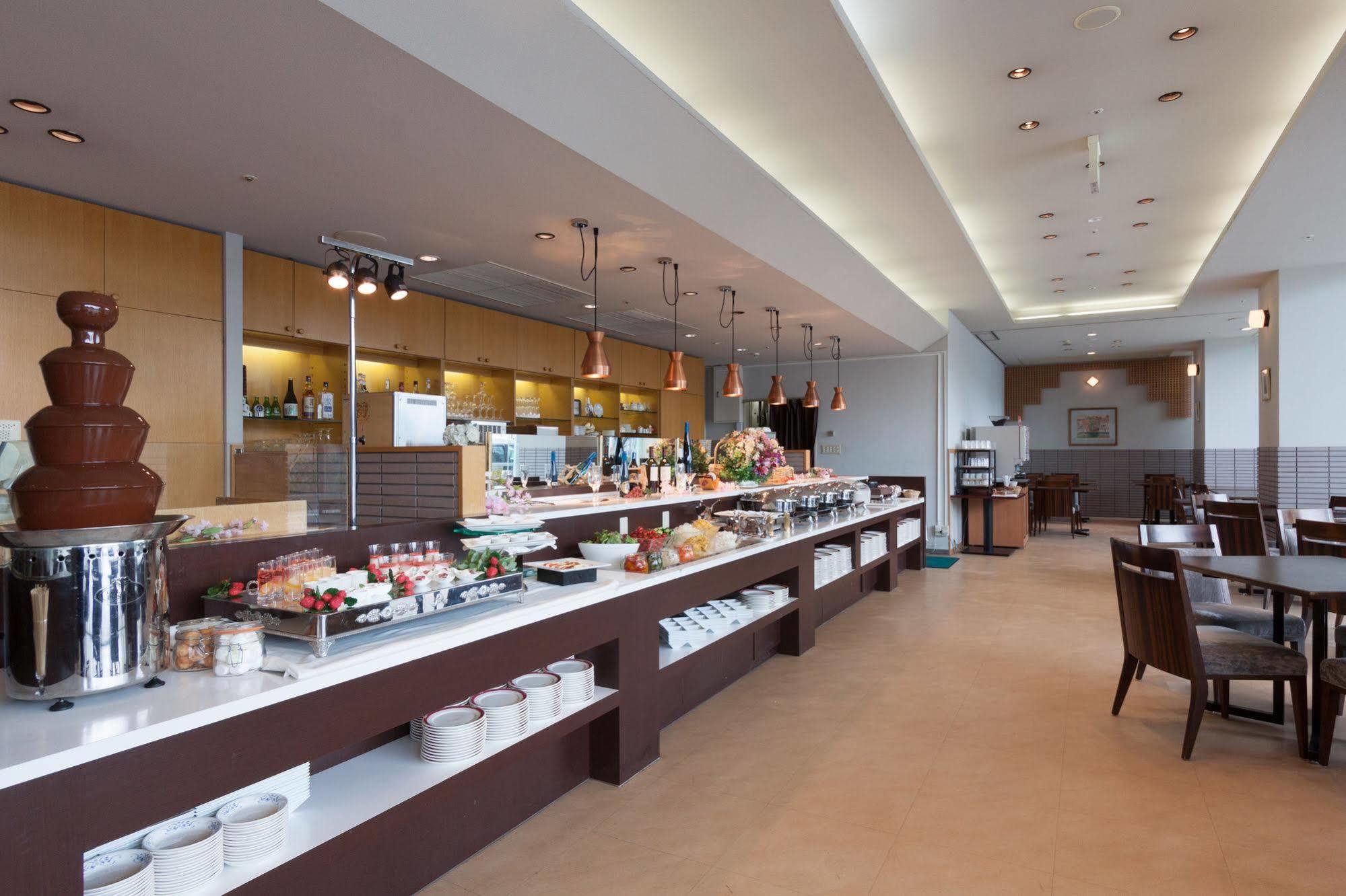 Ueda Tokyu REI Hotel Bagian luar foto